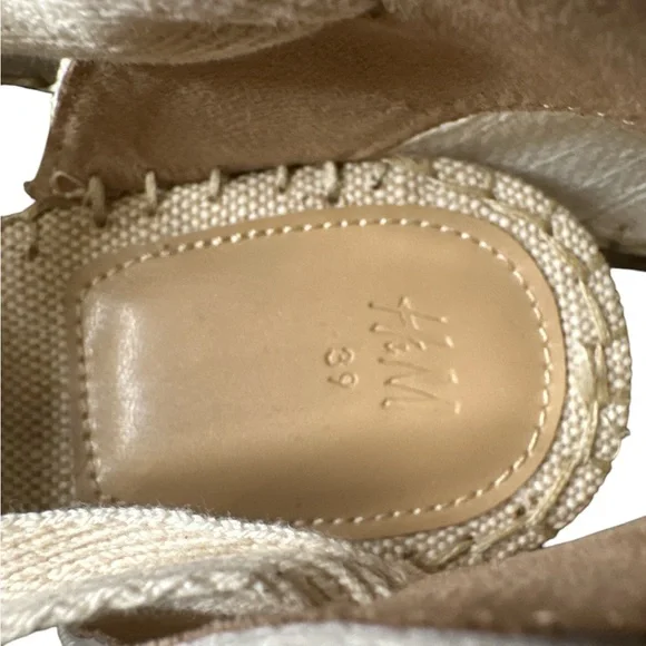 NEW H&M White Canvas Espadrilles w\embroidered Paris Athletique depuis 1970 - Picture 5 of 10